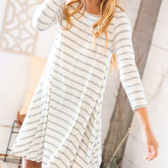 Heather Grey Ivory Stripe 3/4 Sleeve Dress with pockets - Picture 7 of 11